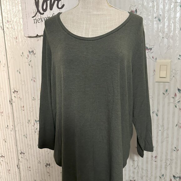 Cato 18/20W Heather Green 3/4 length sleeve Tee - Picture 1 of 2